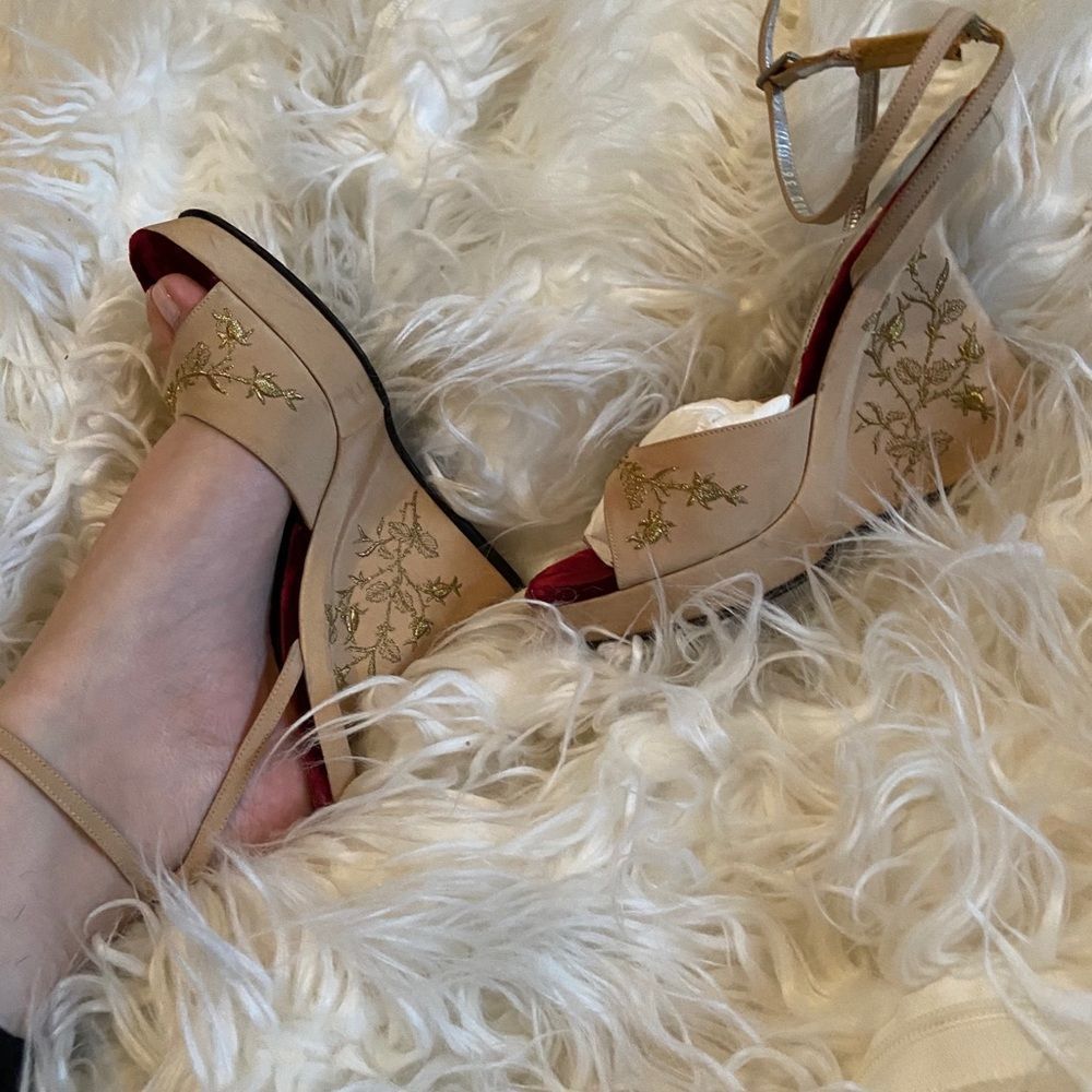 Dolce & Gabbana | Nude Floral Embroidered Wedges - Picture 2 of 11